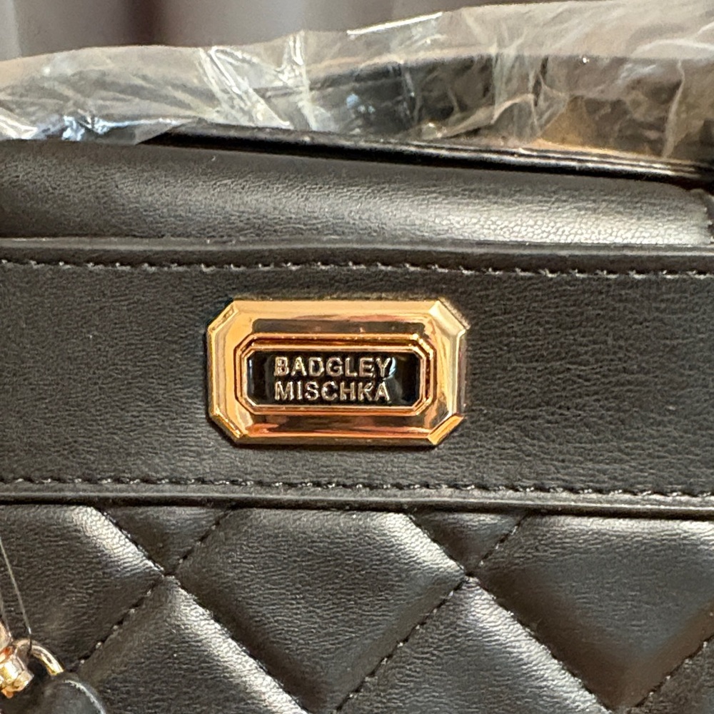 Badgley Mischka Quilted Black and Gold Shoulder Bag